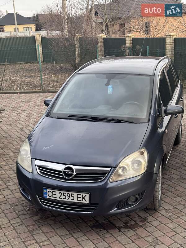 Минивэн Opel Zafira 2008 в Черновцах