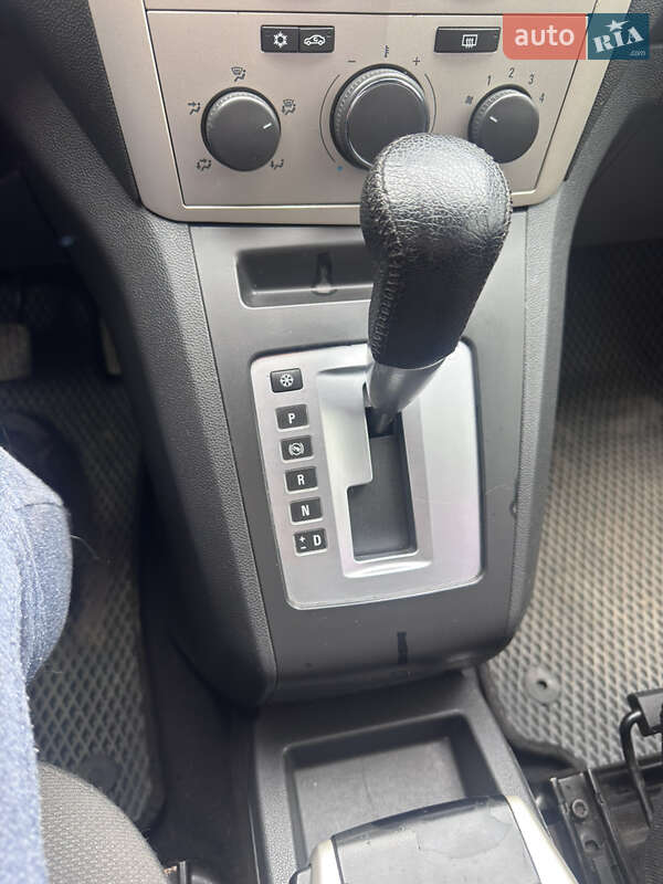 Минивэн Opel Zafira 2008 в Черновцах