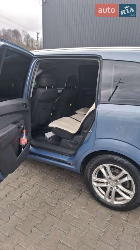 Минивэн Opel Zafira 2007 в Коломые