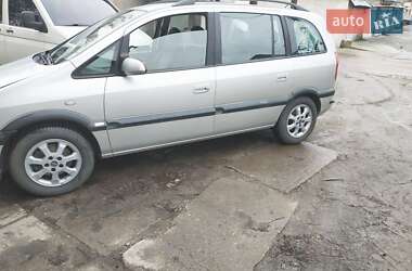 Минивэн Opel Zafira 2004 в Киеве