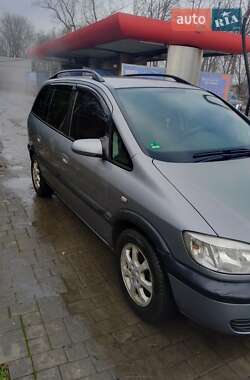 Минивэн Opel Zafira 2003 в Ужгороде