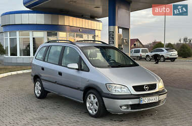 Минивэн Opel Zafira 2002 в Жовкве