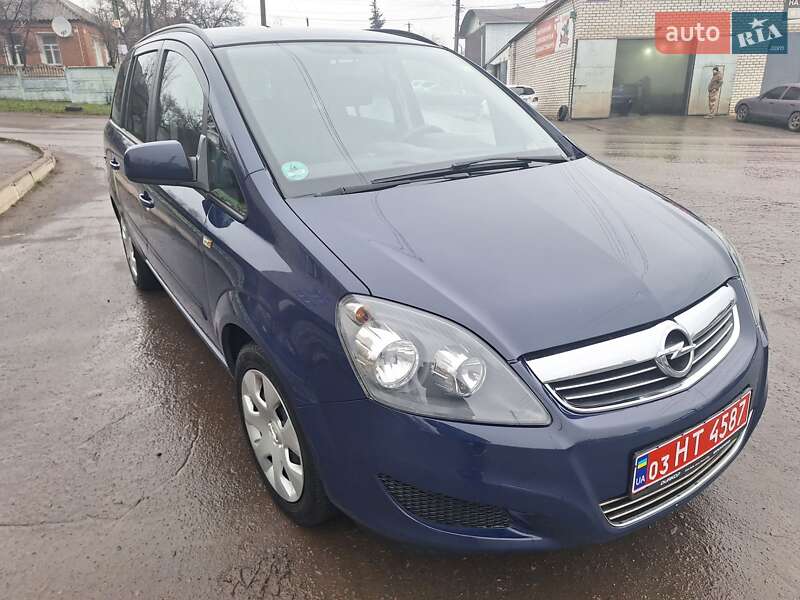 Opel Zafira 2014