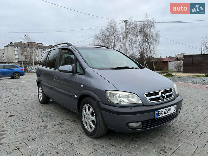 Opel Zafira 2004