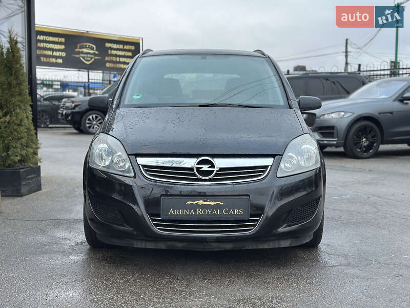 Мінівен Opel Zafira 2010 в Харкові