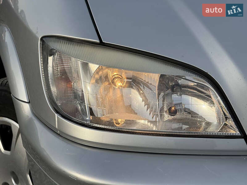 Мінівен Opel Zafira 2004 в Стрию