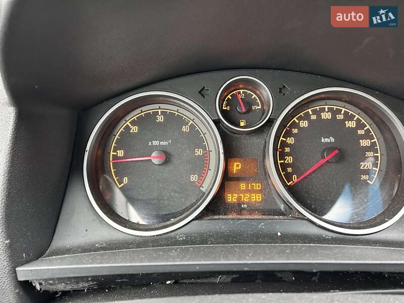 Мінівен Opel Zafira 2010 в Києві