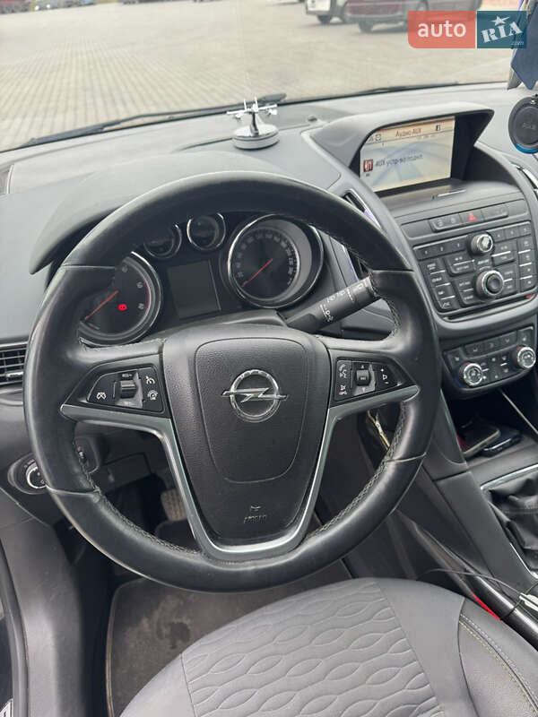Мінівен Opel Zafira 2012 в Луцьку