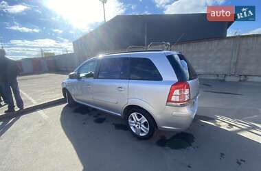 Минивэн Opel Zafira 2012 в Киеве