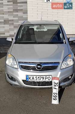 Мінівен Opel Zafira 2008 в Києві