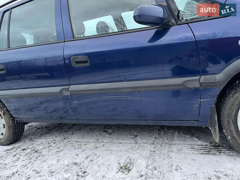 Мінівен Opel Zafira 2005 в Яворові