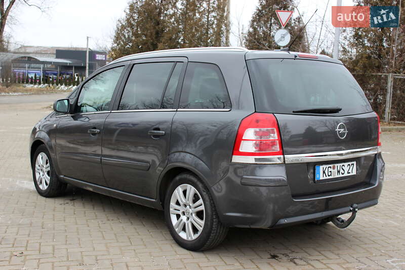 Мінівен Opel Zafira 2010 в Львові