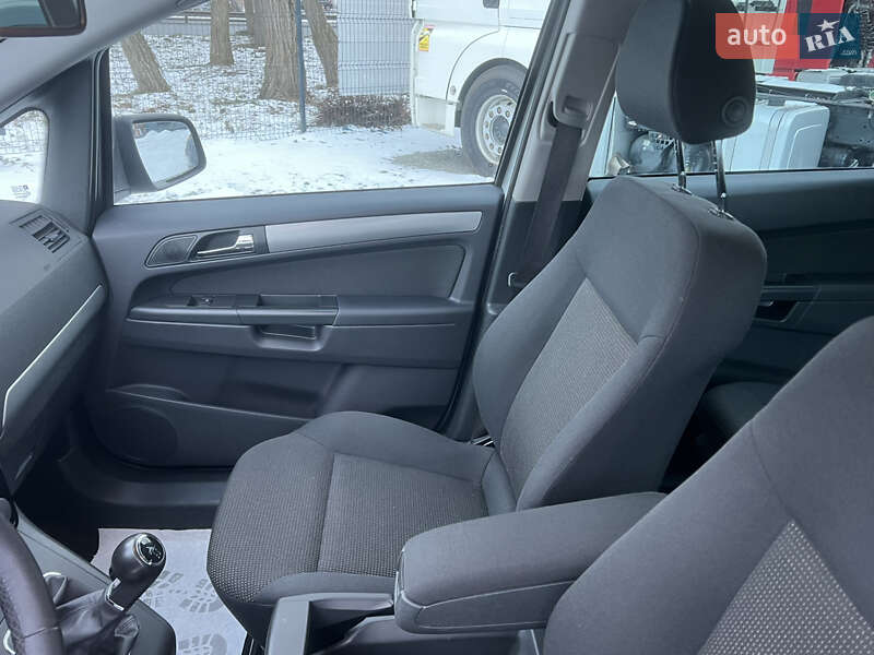 Мінівен Opel Zafira 2013 в Вінниці
