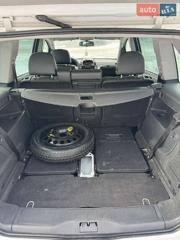 Мінівен Opel Zafira 2013 в Києві