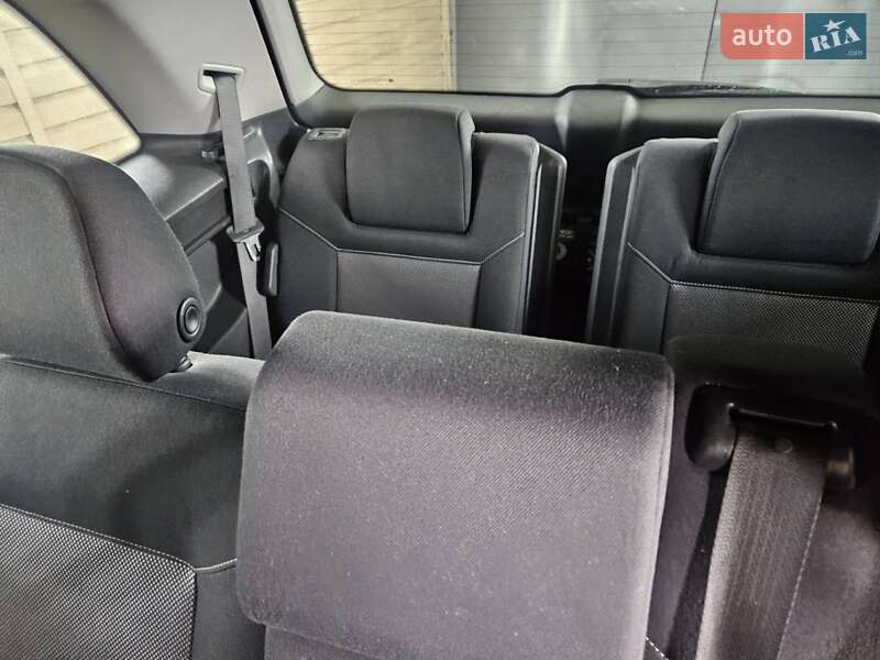 Минивэн Opel Zafira 2010 в Виннице