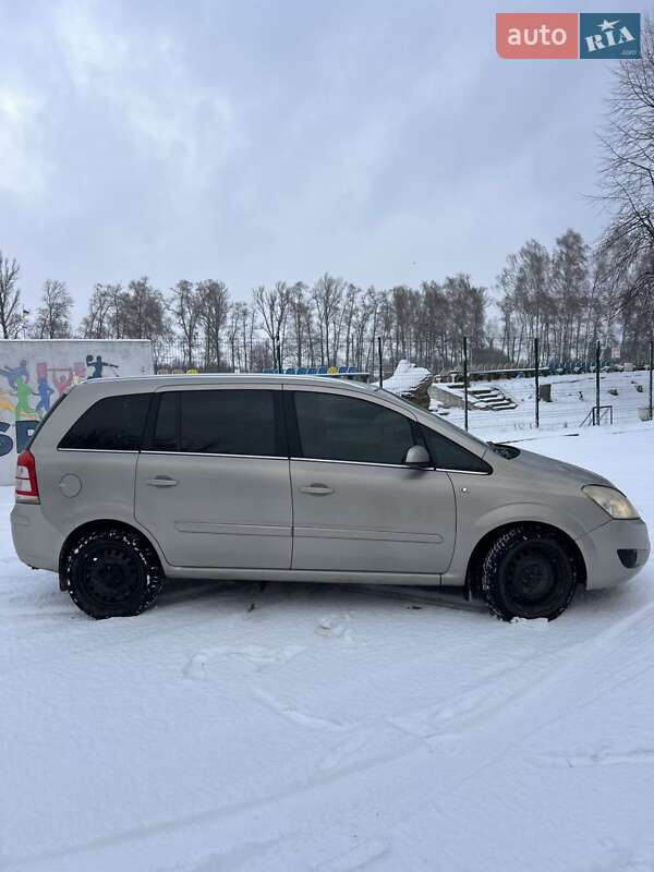 Мінівен Opel Zafira 2008 в Козятині