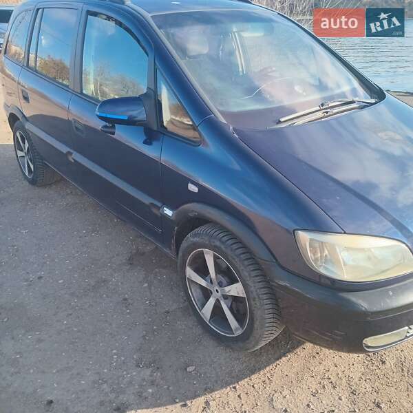 Opel Zafira 2001