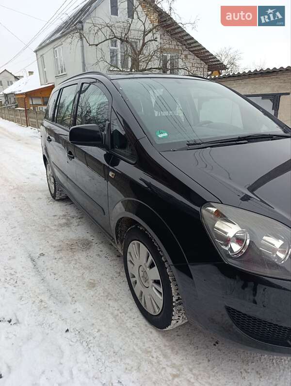 Минивэн Opel Zafira 2009 в Луцке фото 4 Минивэн Opel Zafira 2009 в Луцке