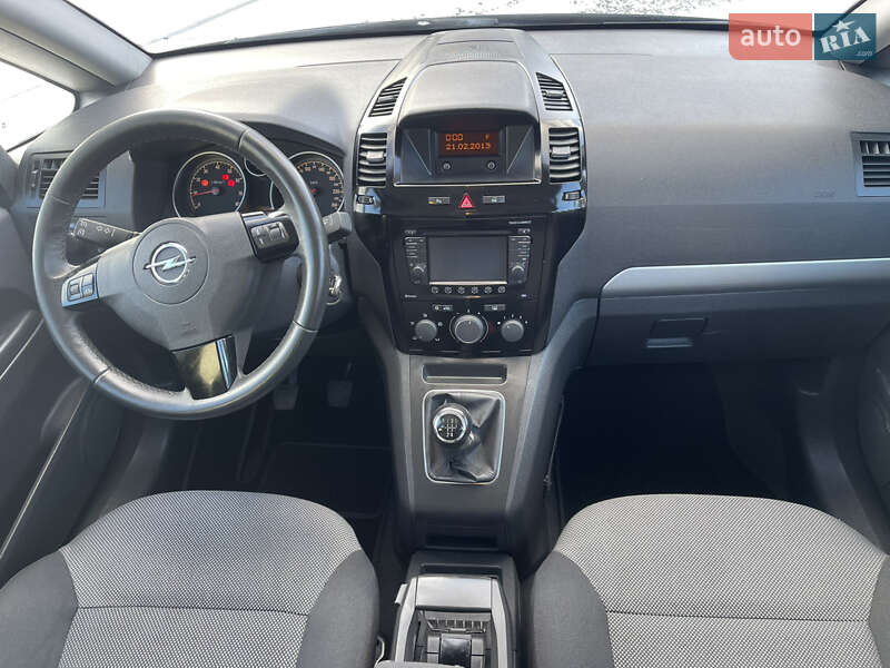 Мінівен Opel Zafira 2013 в Луцьку