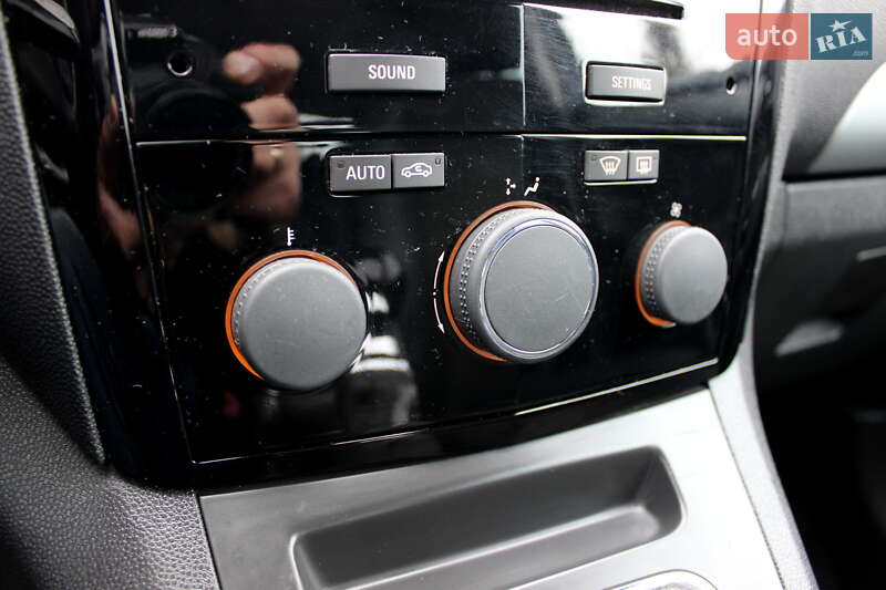 Мінівен Opel Zafira 2011 в Самборі