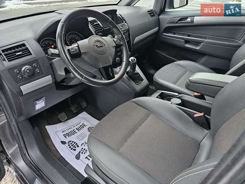 Мінівен Opel Zafira 2010 в Львові
