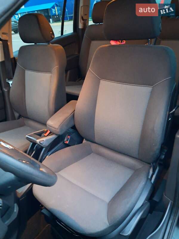 Минивэн Opel Zafira 2007 в Прилуках