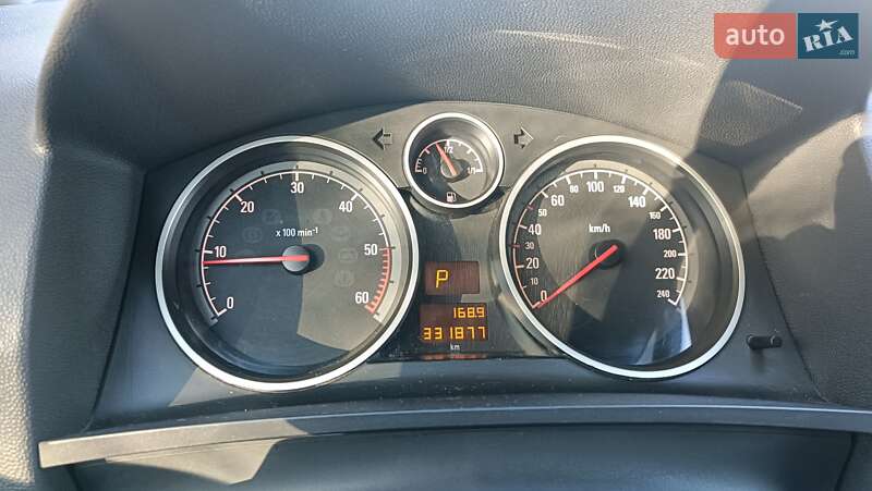 Мінівен Opel Zafira 2005 в Острозі