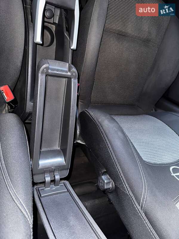 Мінівен Opel Zafira 2010 в Коломиї