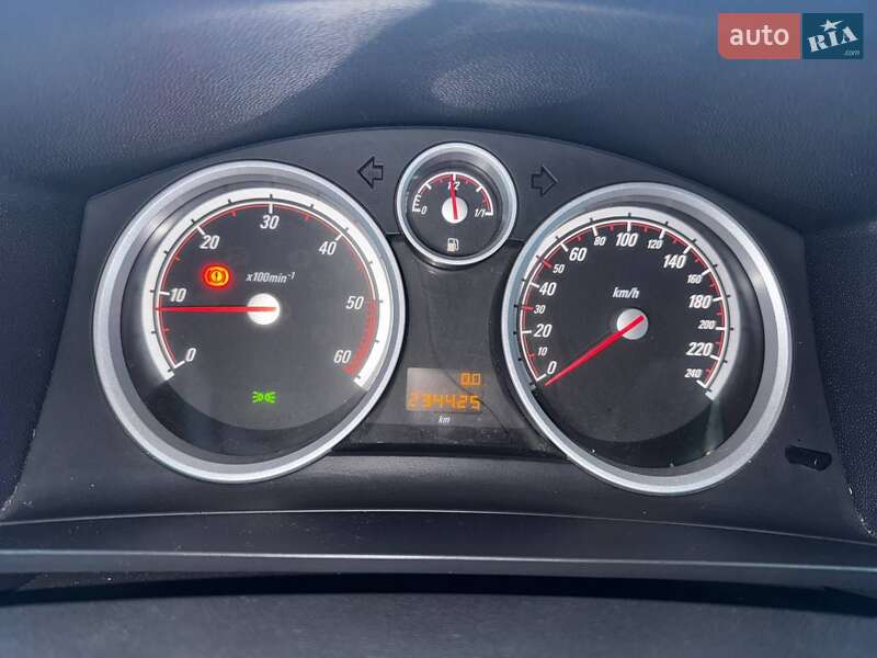 Мінівен Opel Zafira 2010 в Коломиї