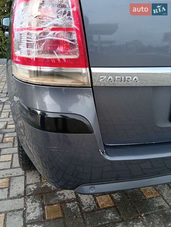 Мінівен Opel Zafira 2010 в Коломиї