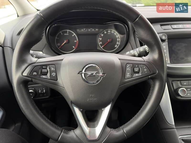 Мінівен Opel Zafira 2017 в Луцьку