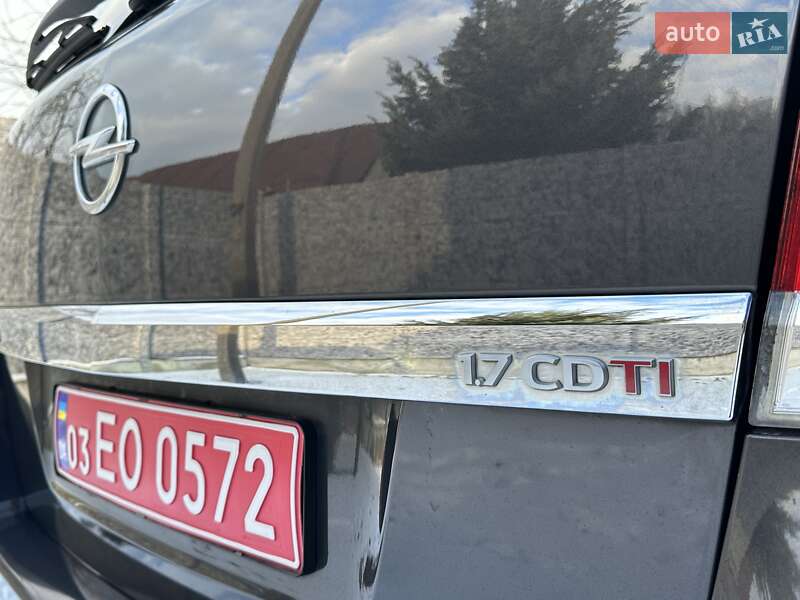 Мінівен Opel Zafira 2014 в Рівному