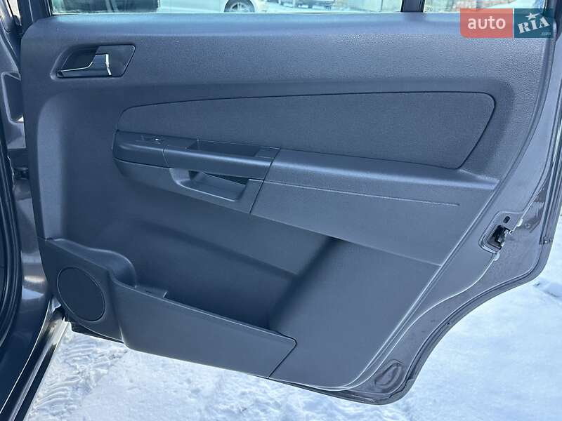 Мінівен Opel Zafira 2014 в Рівному