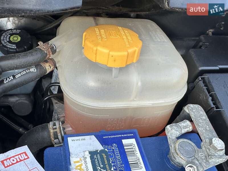 Мінівен Opel Zafira 2014 в Рівному