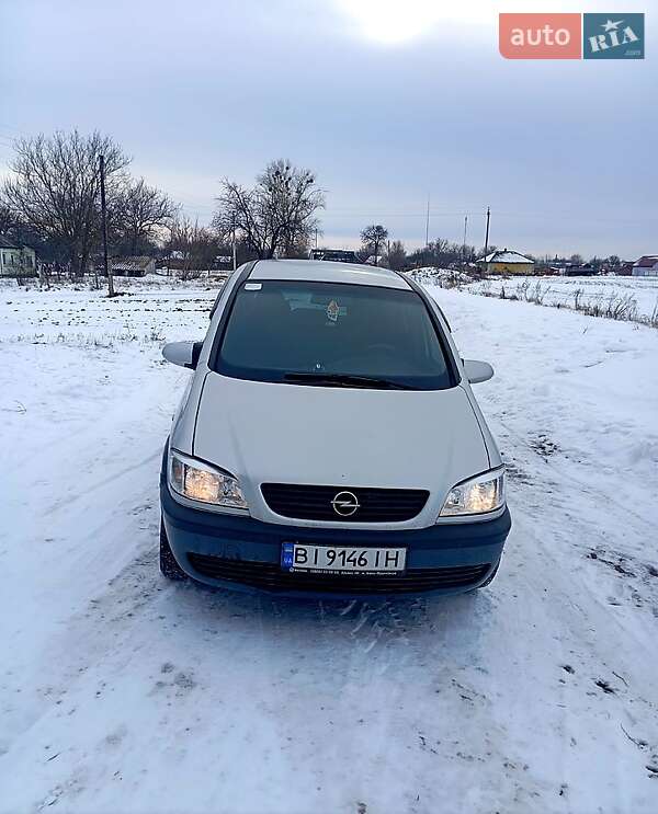 Мінівен Opel Zafira 2002 в Полтаві