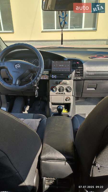 Мінівен Opel Zafira 2004 в Тернополі