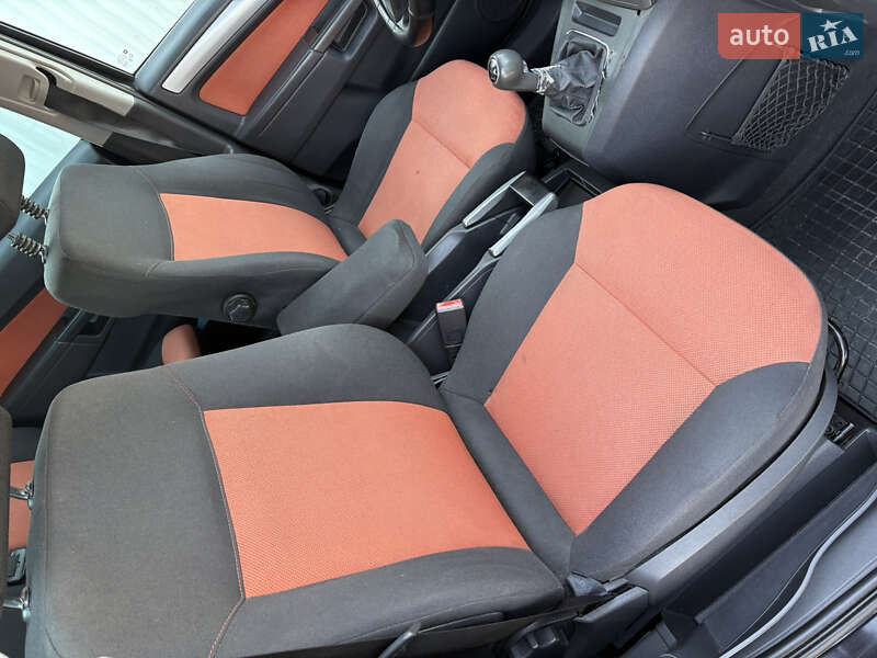 Мінівен Opel Zafira 2006 в Львові