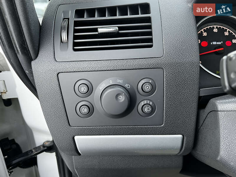 Мінівен Opel Zafira 2013 в Луцьку фото 14 Мінівен Opel Zafira 2013 в Луцьку