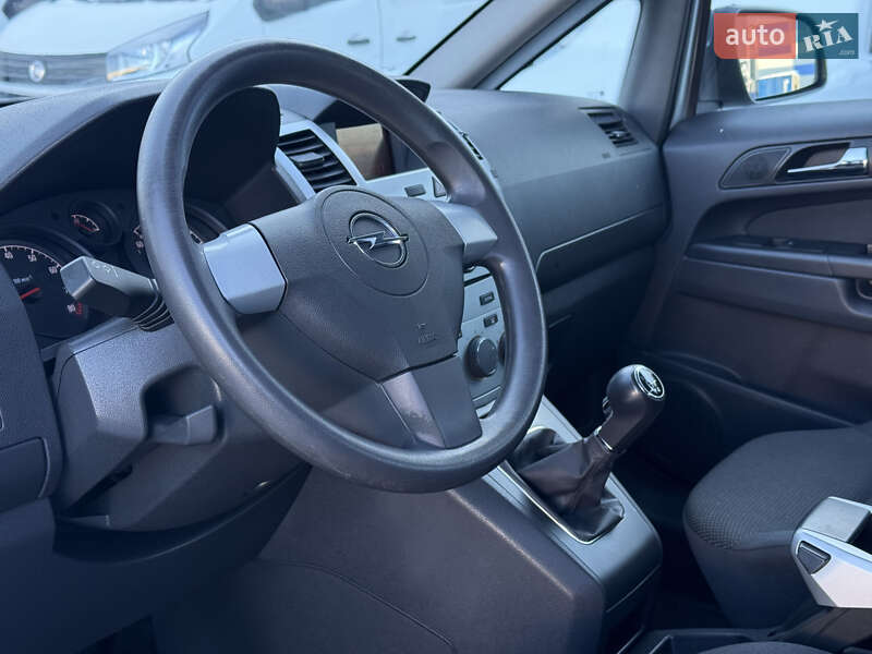 Мінівен Opel Zafira 2011 в Рівному фото 26 Мінівен Opel Zafira 2011 в Рівному