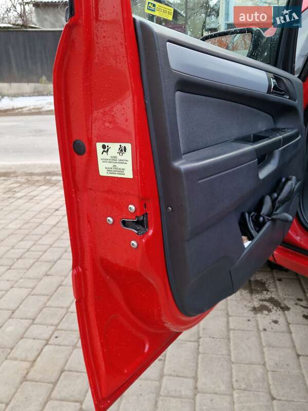 Мінівен Opel Zafira 2006 в Чернівцях фото 14 Мінівен Opel Zafira 2006 в Чернівцях