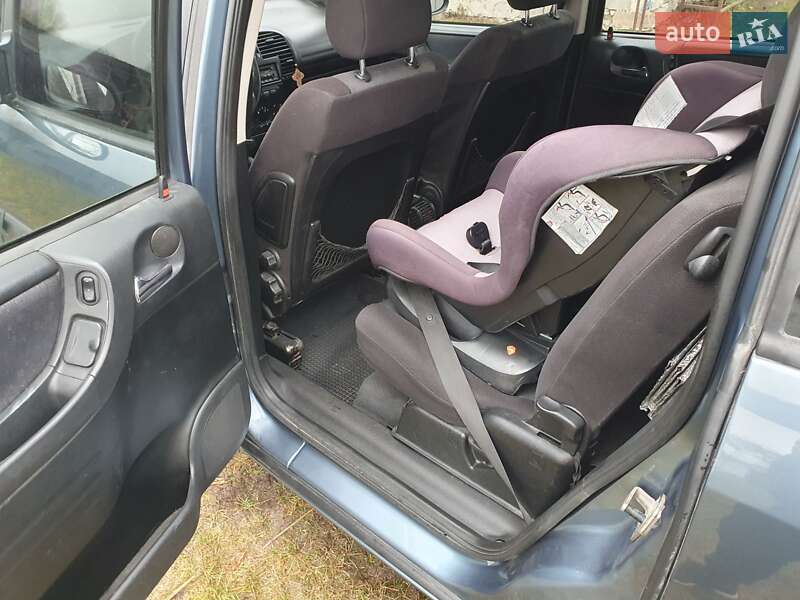 Минивэн Opel Zafira 2000 в Сарнах фото 8 Минивэн Opel Zafira 2000 в Сарнах