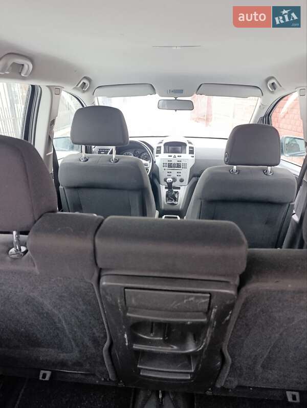 Минивэн Opel Zafira 2009 в Луцке фото 18 Минивэн Opel Zafira 2009 в Луцке
