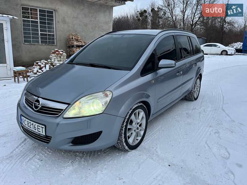 Минивэн Opel Zafira 2008 в Луцке фото 3 Минивэн Opel Zafira 2008 в Луцке