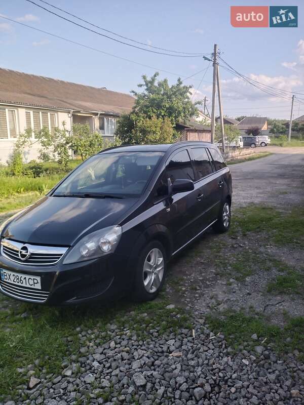 Мінівен Opel Zafira 2013 в Хмельницькому