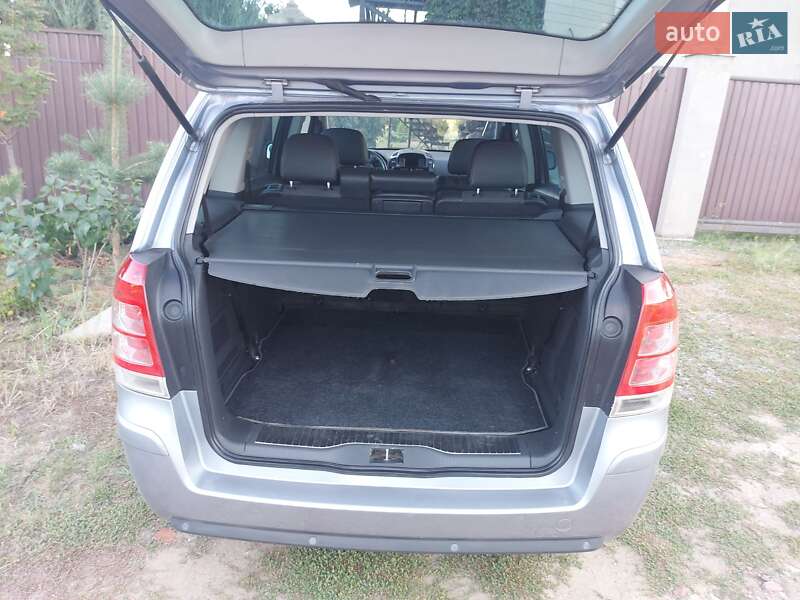 Минивэн Opel Zafira 2010 в Краматорске фото 3 Минивэн Opel Zafira 2010 в Краматорске