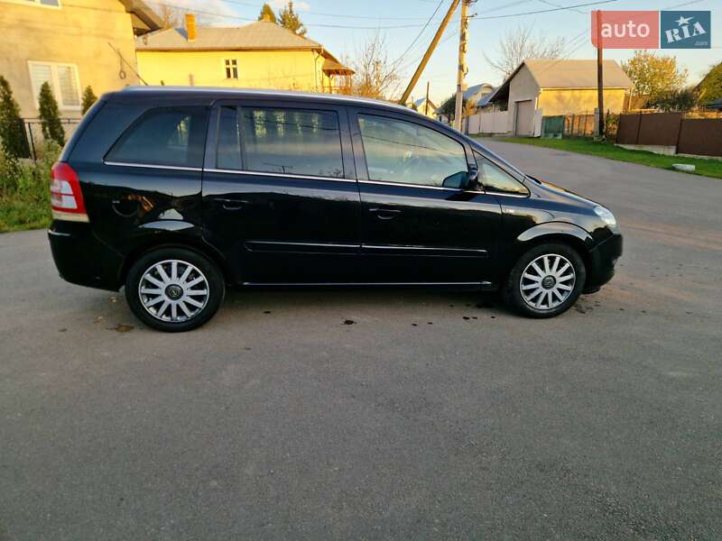 Мінівен Opel Zafira 2012 в Коломиї фото 5 Мінівен Opel Zafira 2012 в Коломиї