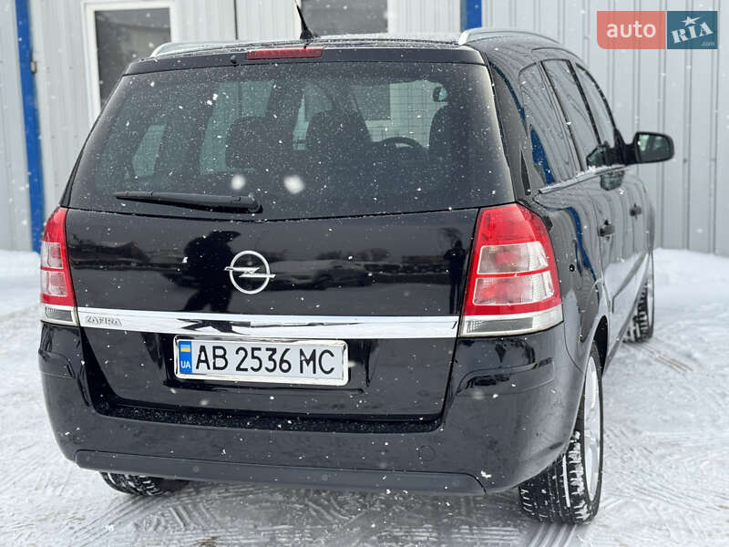 Минивэн Opel Zafira 2010 в Виннице