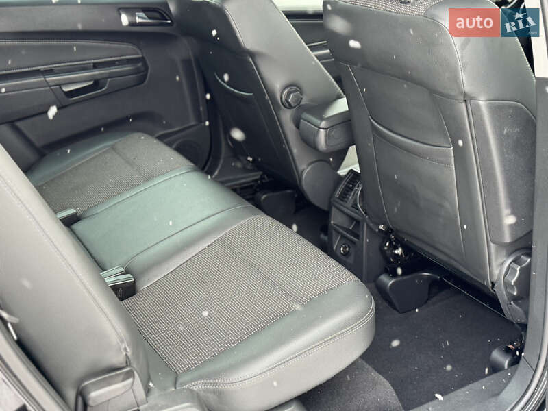 Минивэн Opel Zafira 2010 в Виннице