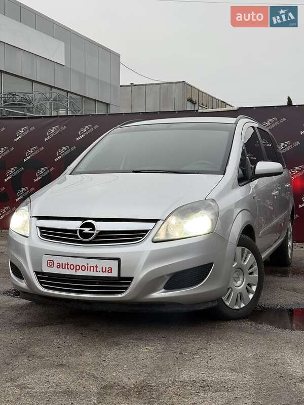 Opel Zafira 2012