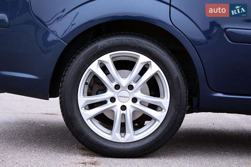 Минивэн Opel Zafira 2012 в Виннице